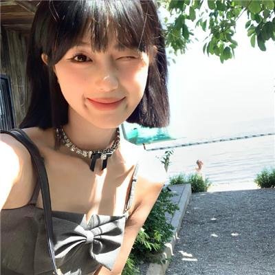 那一年，我们不能追的女孩 海报